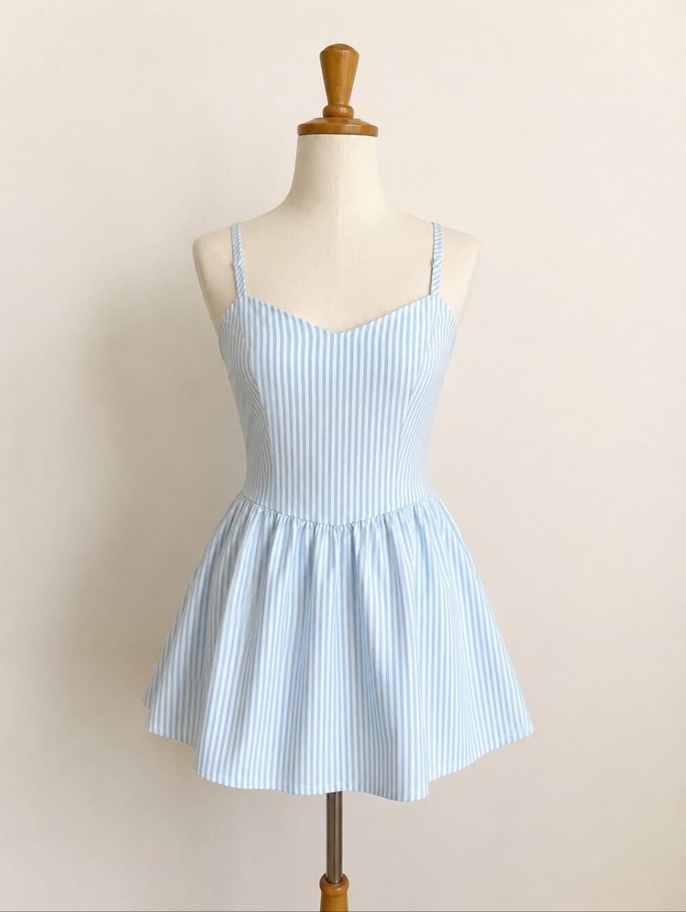 NWT Mills by Millie Bobby Brown Blue & White Stripe Princess Dress XXL